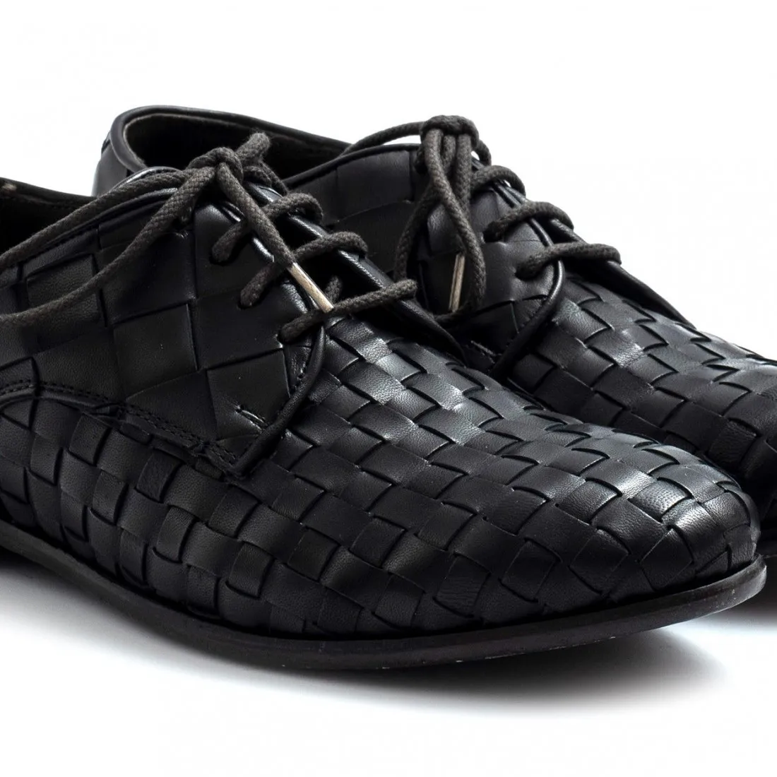 Scarpa allacciata derby JP David nera in pelle intrecciata