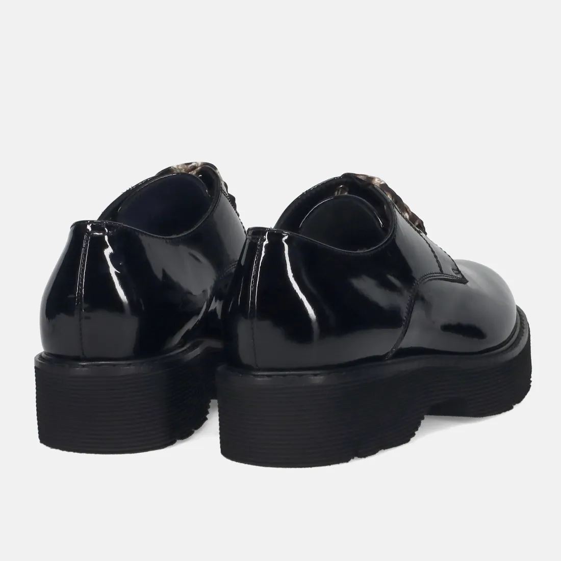 Scarpa derby da donna Sangiorgio in pelle spazzolata nera