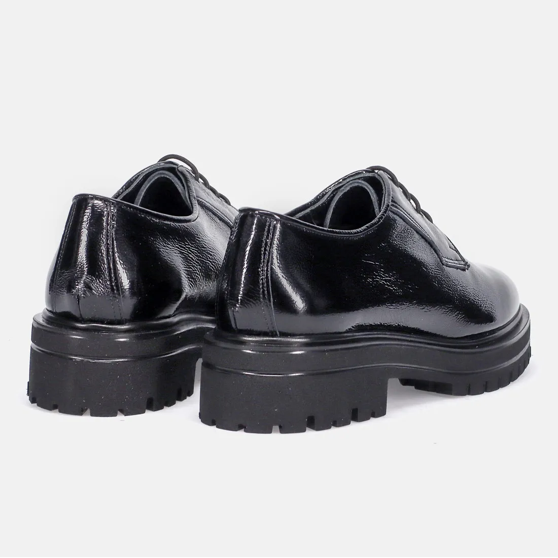 Scarpa stringata derby da donna Sangiorgio in vernicie nera