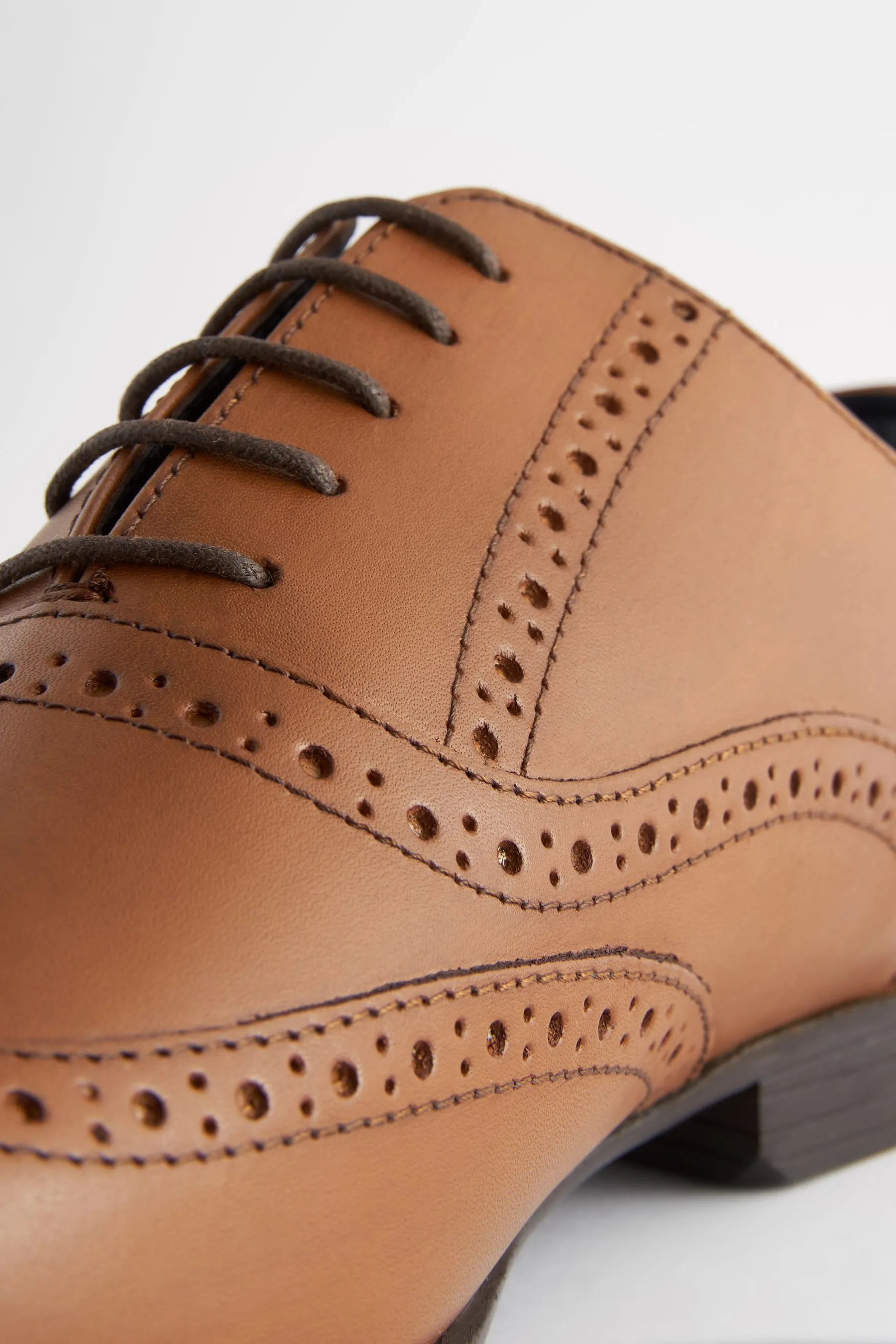 Scarpe brogue Oxford in pelle    