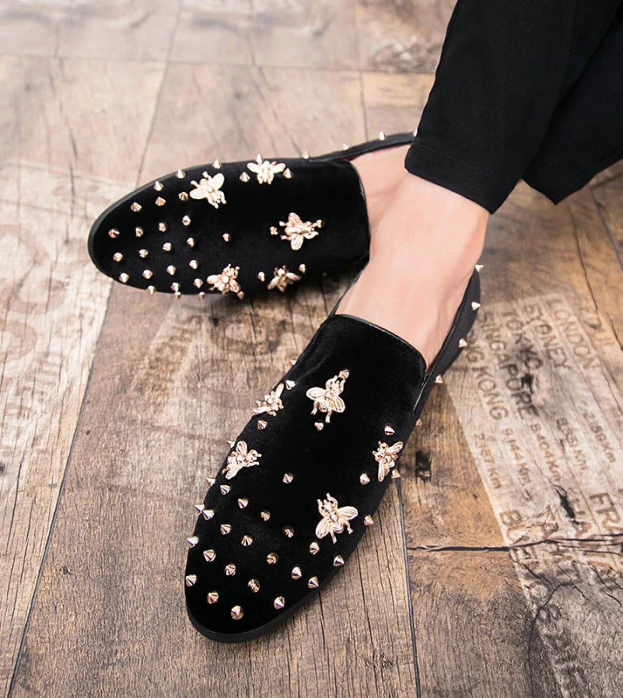 Scarpe casual da uomo fatte a mano in pelle nubuck personalizzate Slip On Scarpe da sposa Mocassini da uomo di moda di lusso Plu