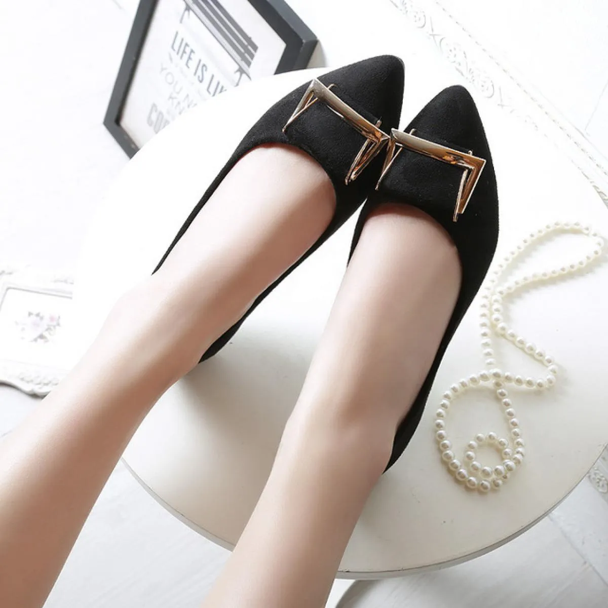Scarpe da donna di lusso Scarpe basse Scarpe da barca Mocassini moda Flock a punta Scarpe basse in cristallo Donna Plus Size 34
