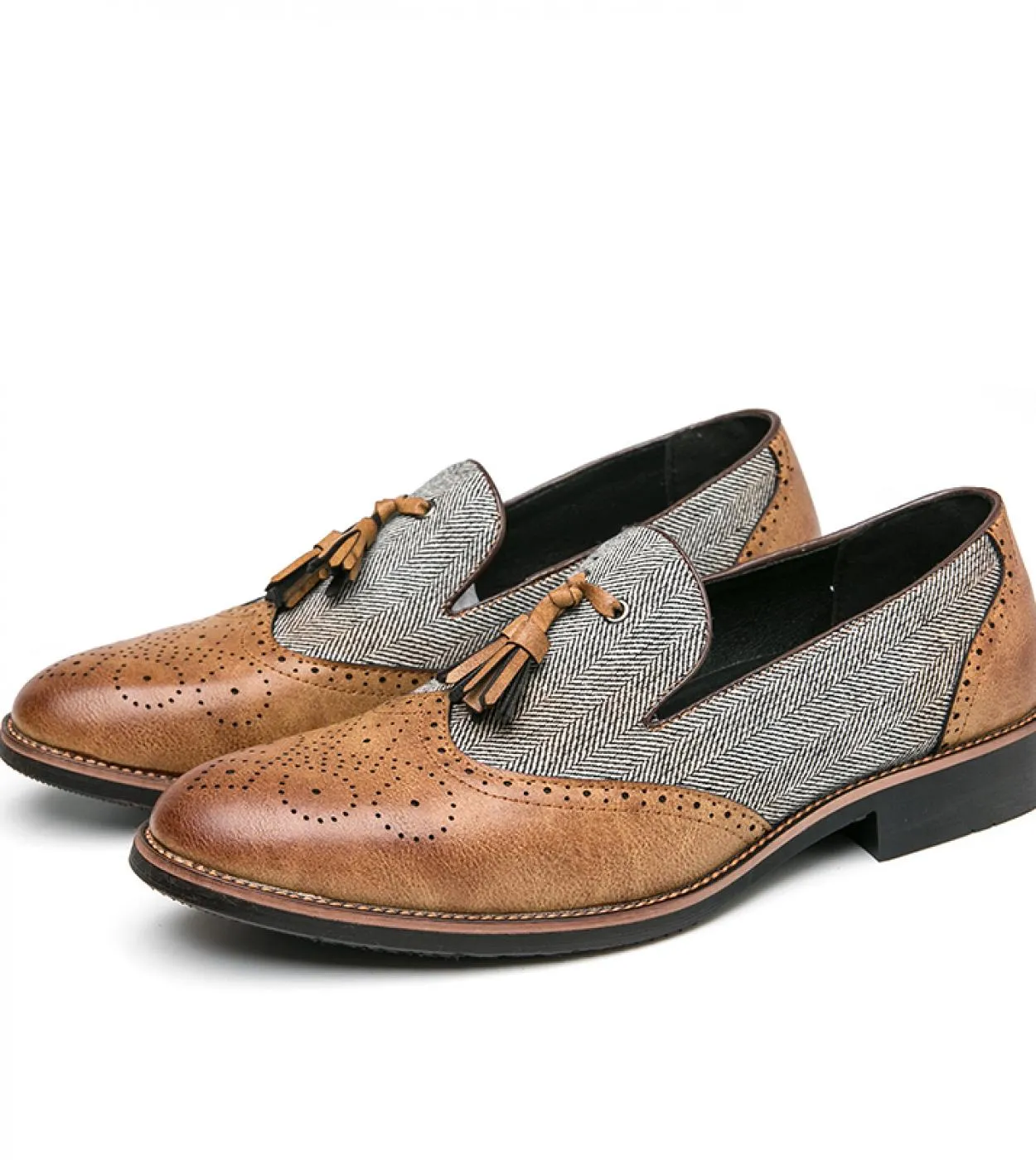 Scarpe da uomo Scarpa elegante in pelle 2022 Scarpa da sposa formale da uomo con punta a punta Mocassini casual Oxford da uffici