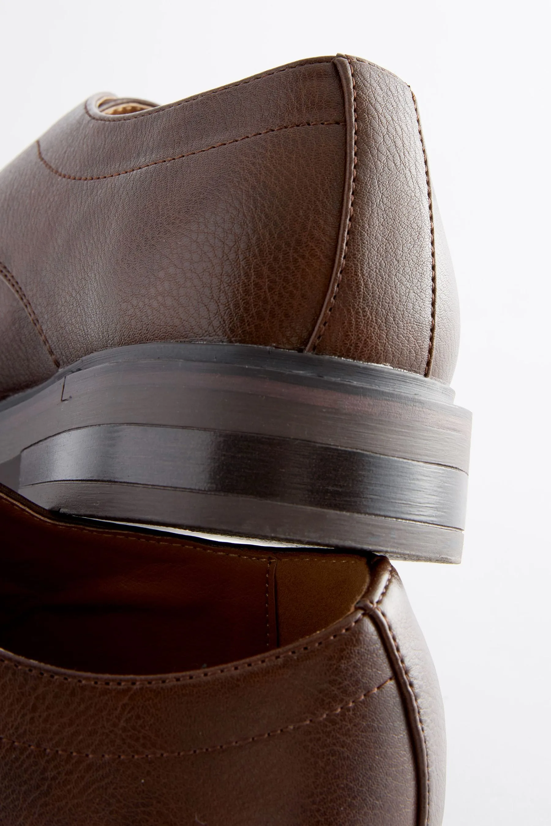 Scarpe Derby con suole spesse    