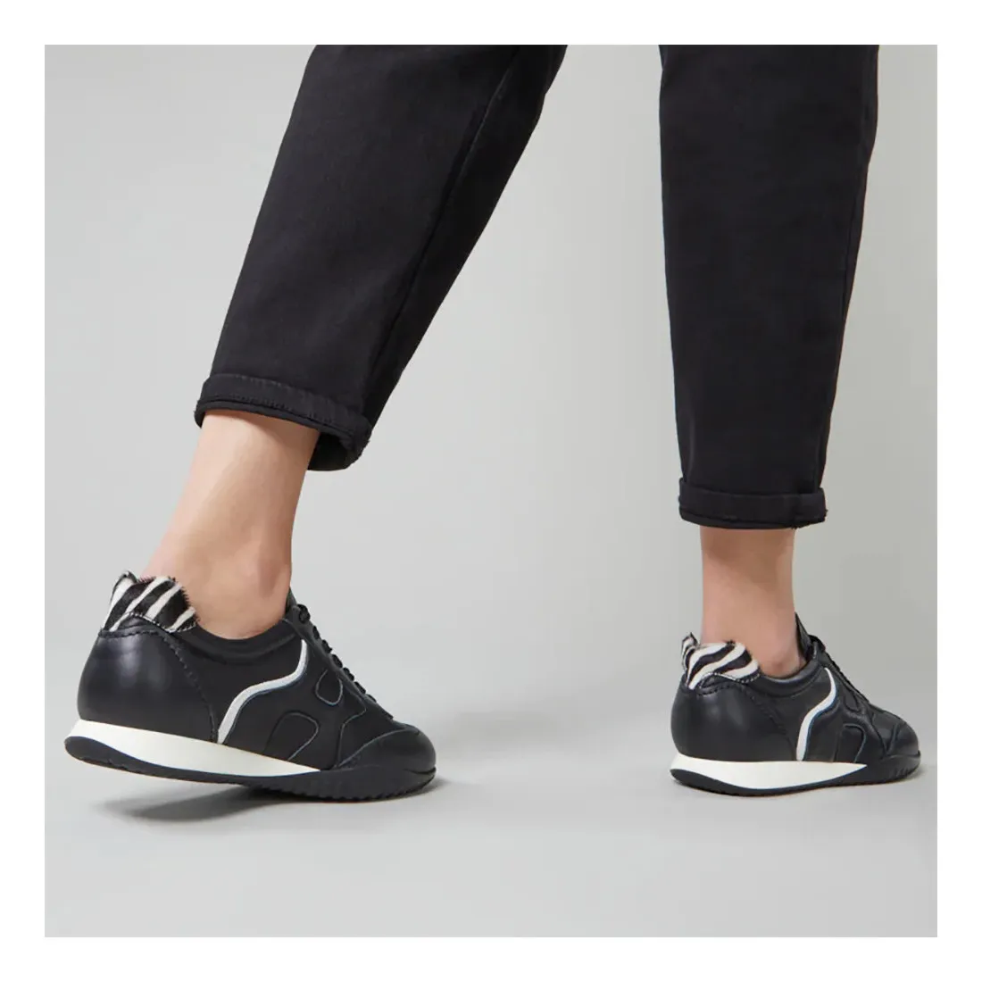 Sneakers donna Hogan Olympia-Z nera con cavallino zebrato