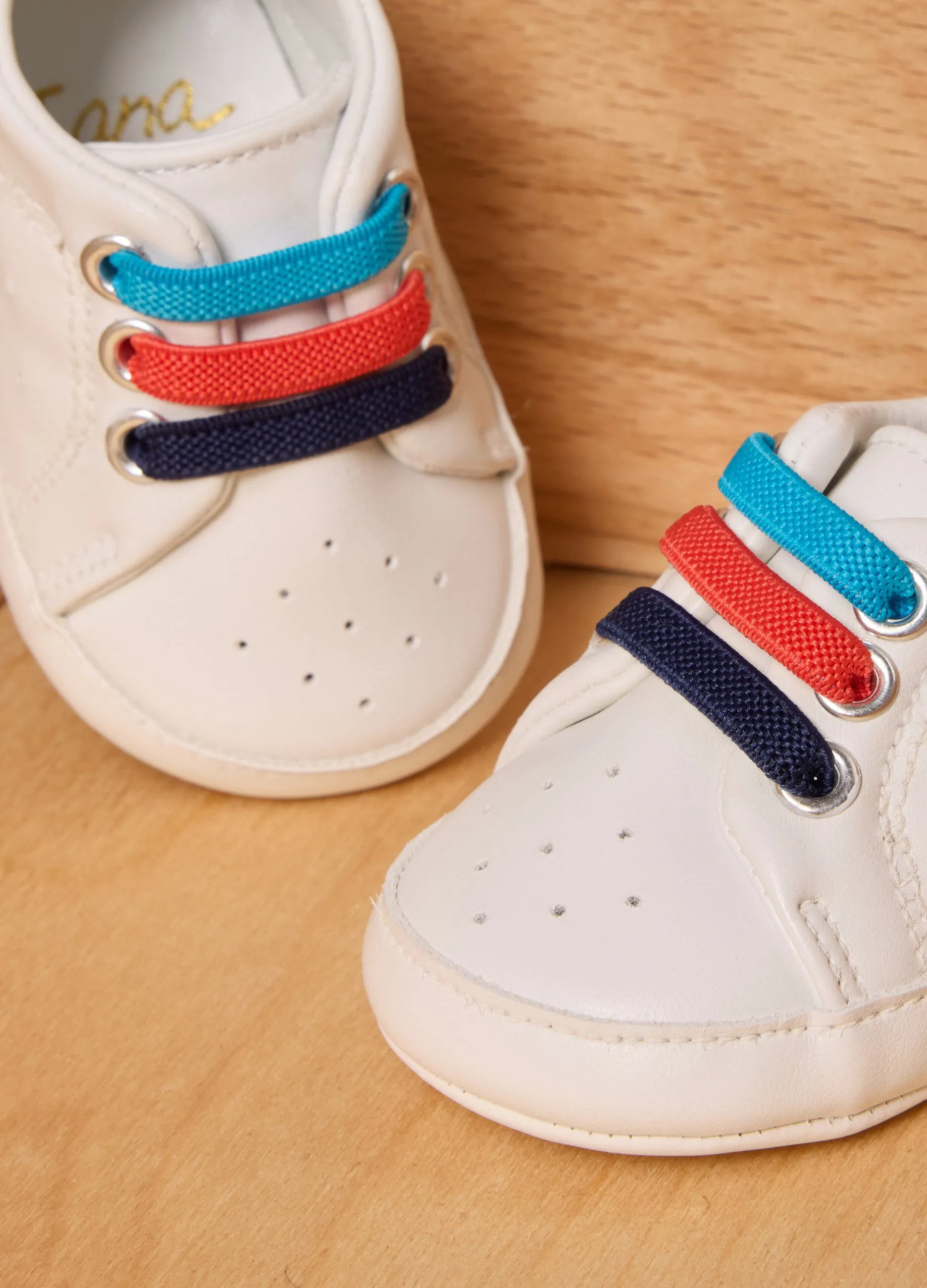 Sneakers IANA in eco pelle neonato