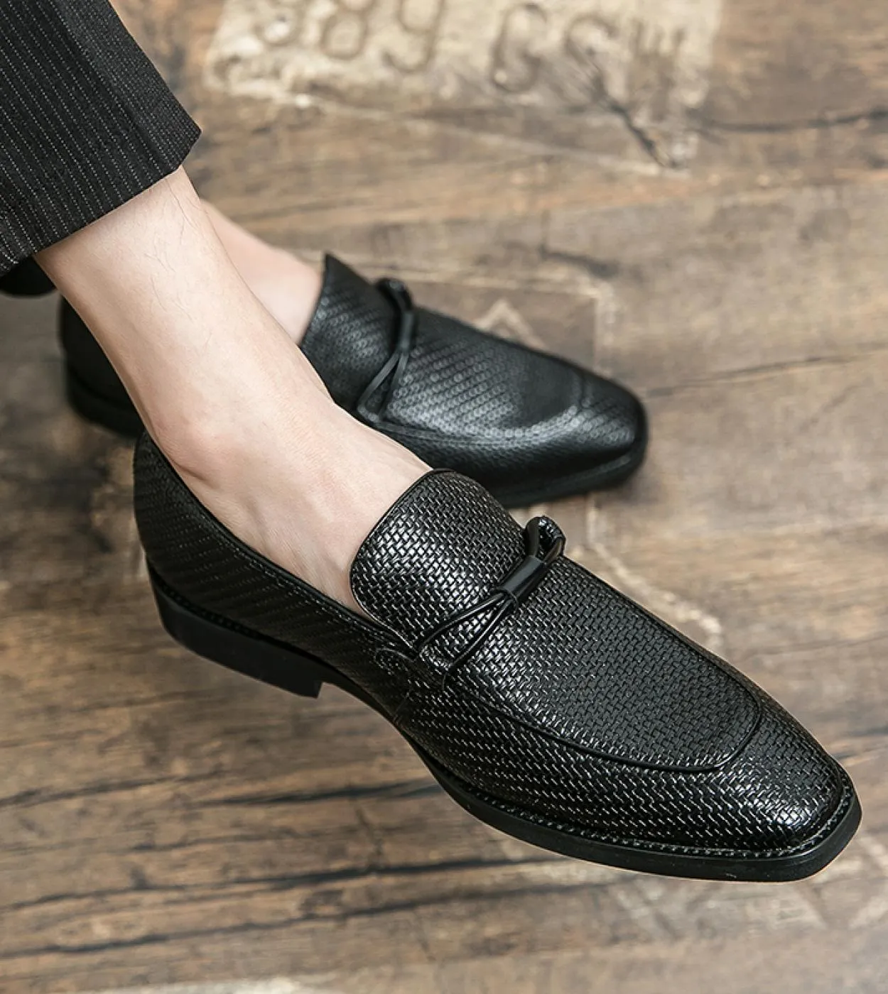 Spring New Luxury Brand Mocassini con punta a punta Scarpe casual da uomo Slip On Scarpe eleganti in pelle Taglia 38 48 Guida co