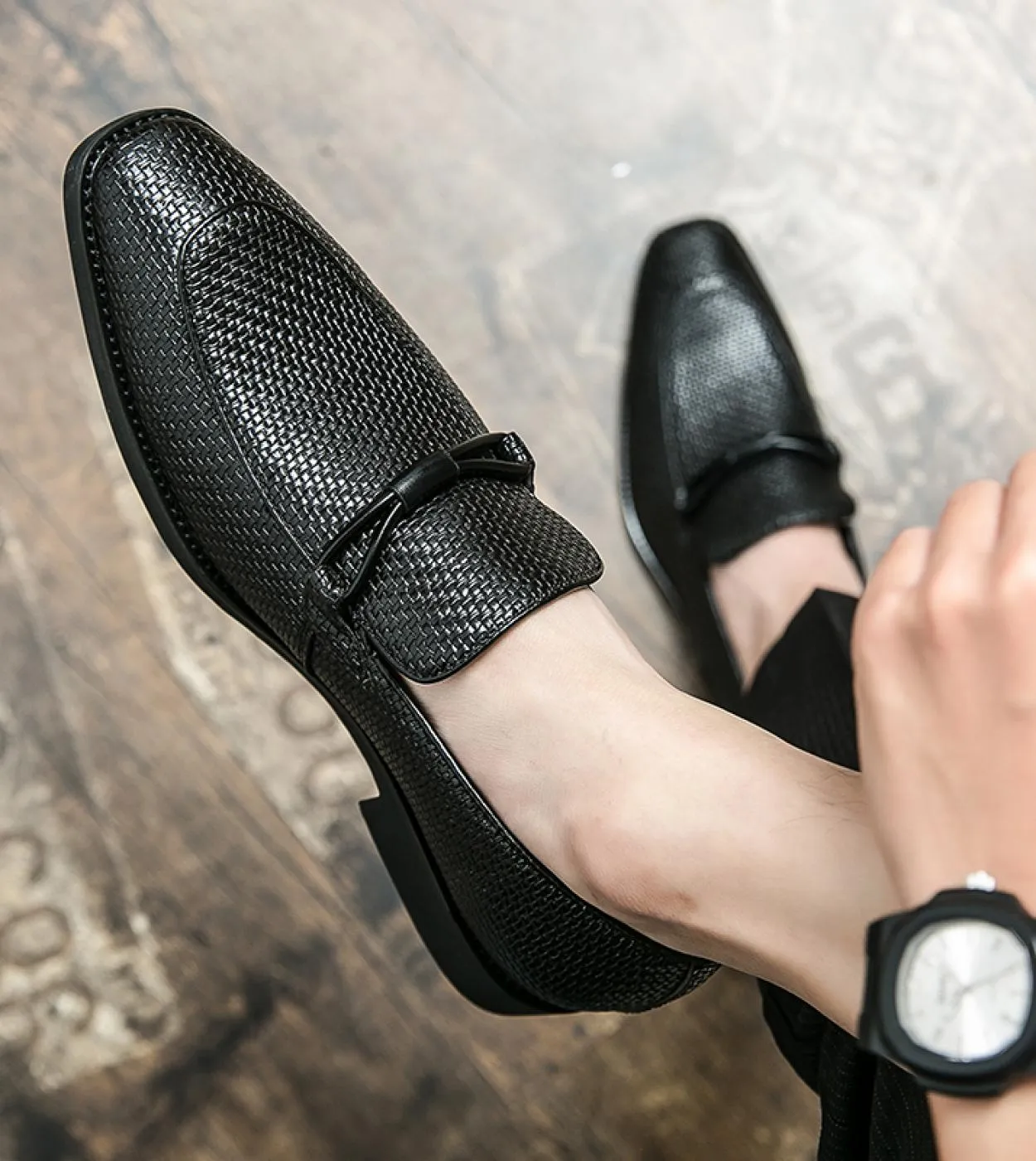 Spring New Luxury Brand Mocassini con punta a punta Scarpe casual da uomo Slip On Scarpe eleganti in pelle Taglia 38 48 Guida co