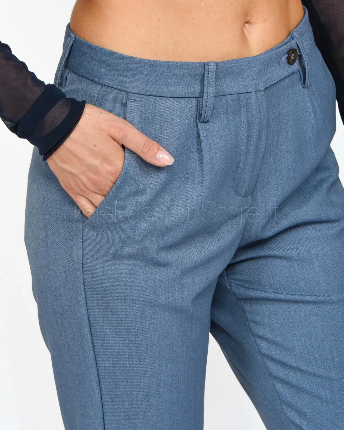 ---------------  ---------------  ---------------  ---------------  --------------Squad Pantalone Sigaretta Azzurro------