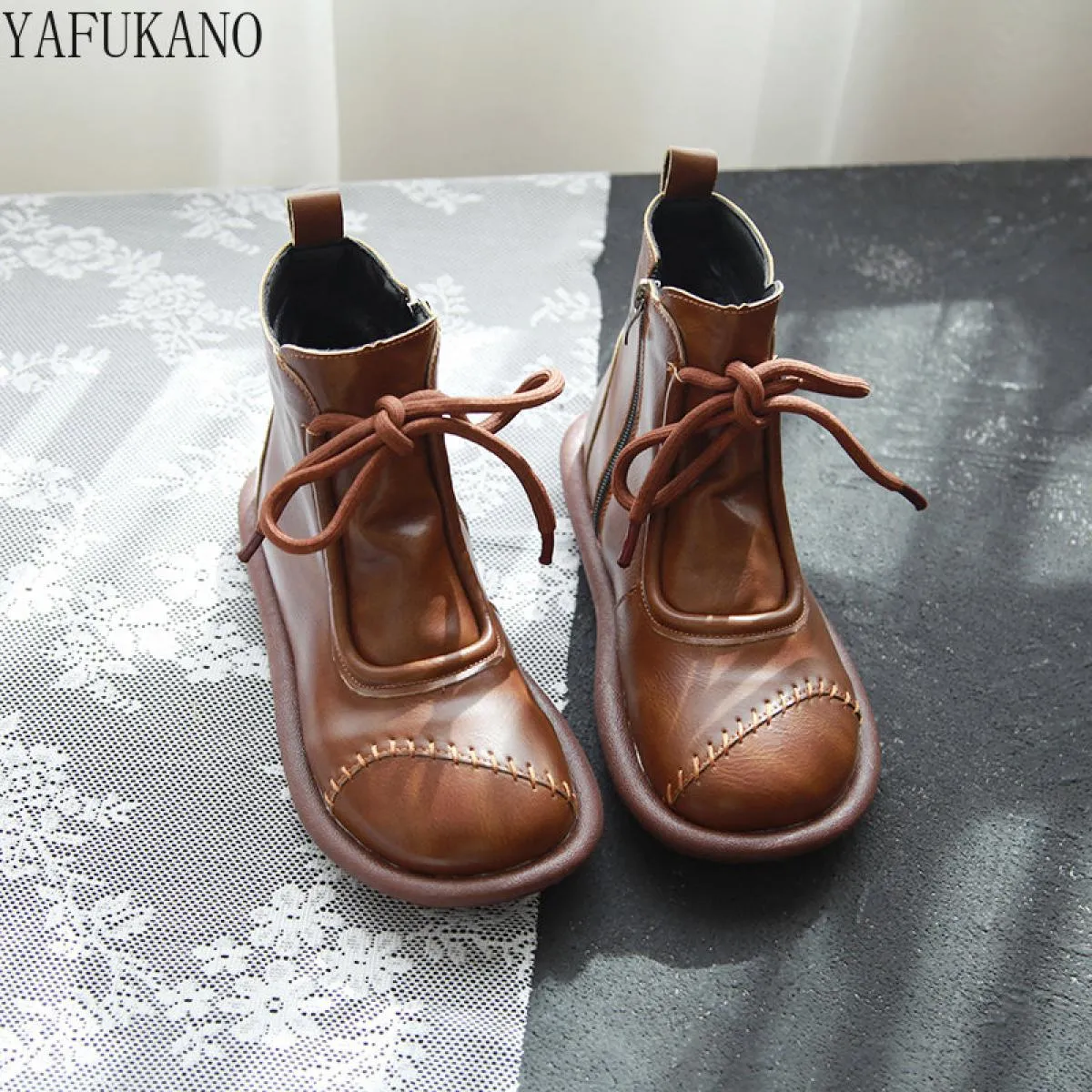 Stivaletti corti letterari con fondo spesso a testa tonda retrò Mori Stivali casual stile etnico Stivaletti alti da donna in vel