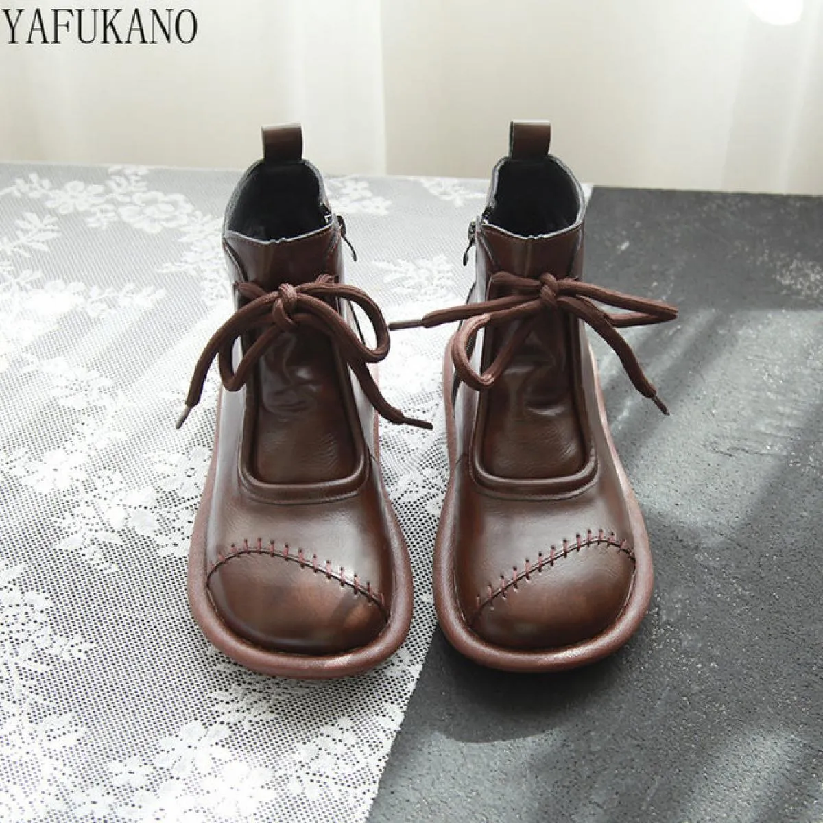 Stivaletti corti letterari con fondo spesso a testa tonda retrò Mori Stivali casual stile etnico Stivaletti alti da donna in vel