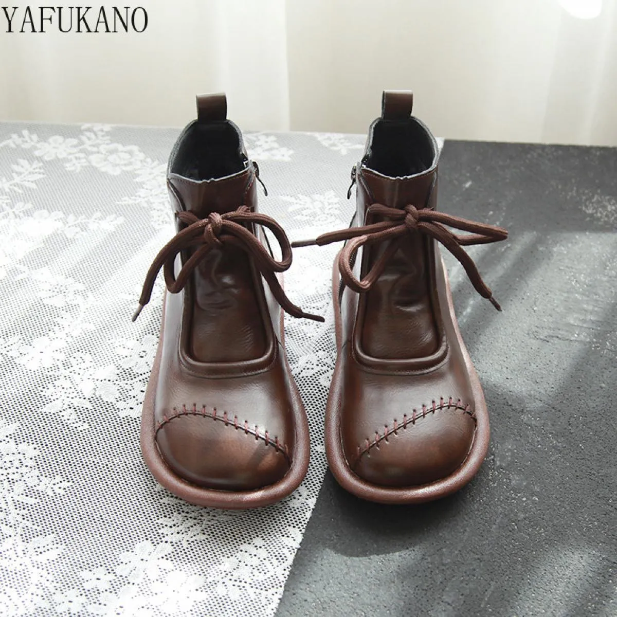 Stivaletti corti letterari con fondo spesso a testa tonda retrò Mori Stivali casual stile etnico Stivaletti alti da donna in vel