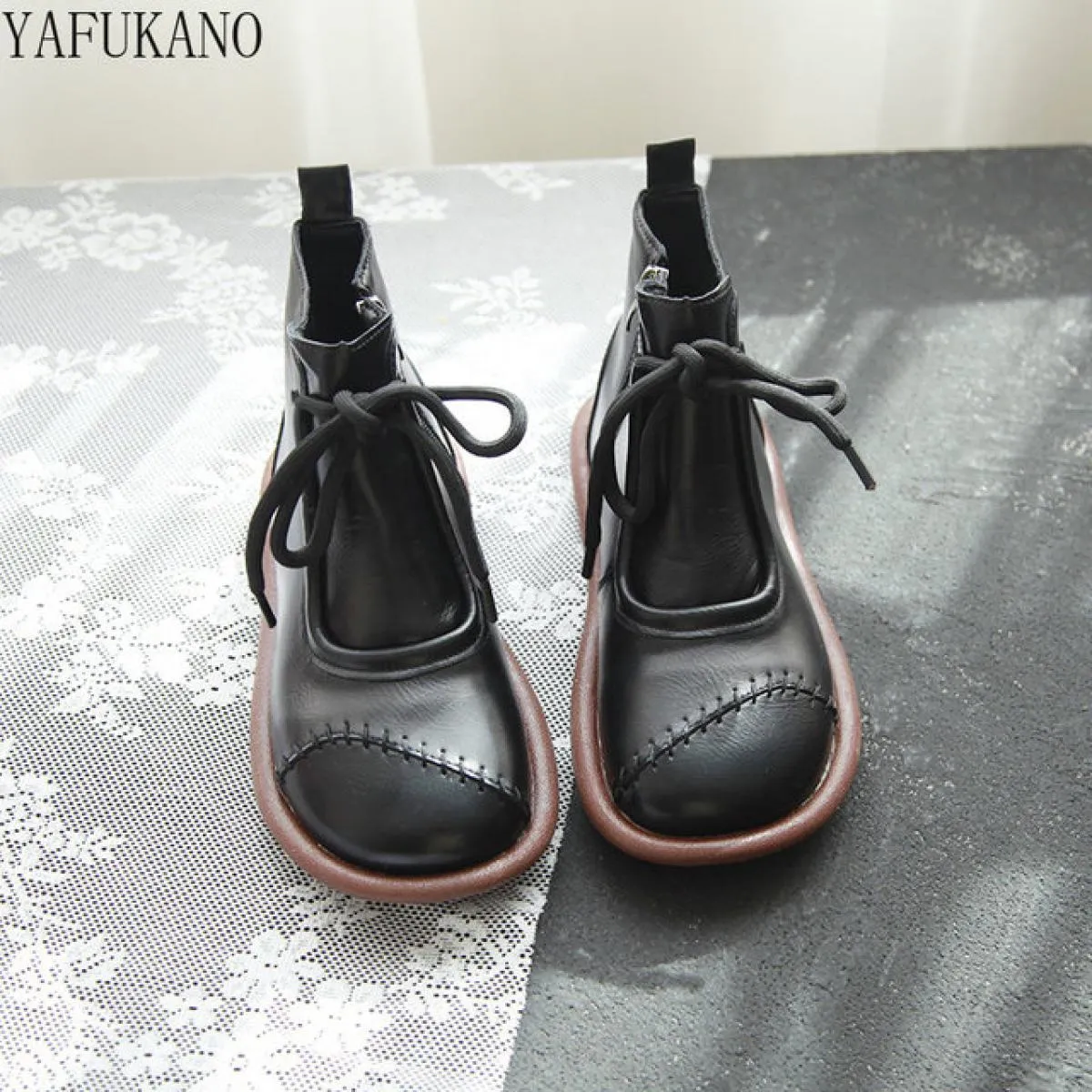 Stivaletti corti letterari con fondo spesso a testa tonda retrò Mori Stivali casual stile etnico Stivaletti alti da donna in vel