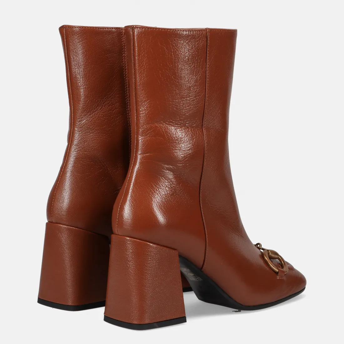 Stivaletto Chantal marrone in pelle con tacco largo e morsetto