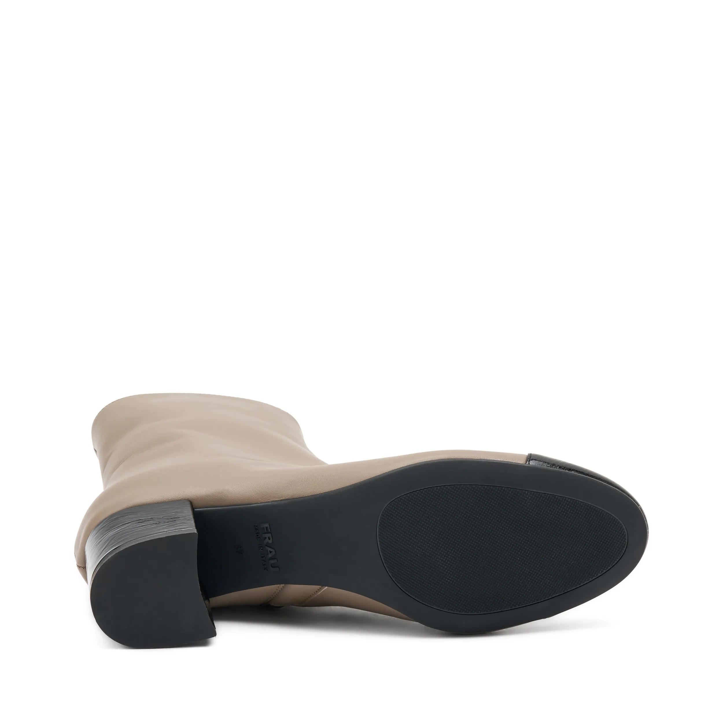 Stivaletto in pelle con inserti in vernice