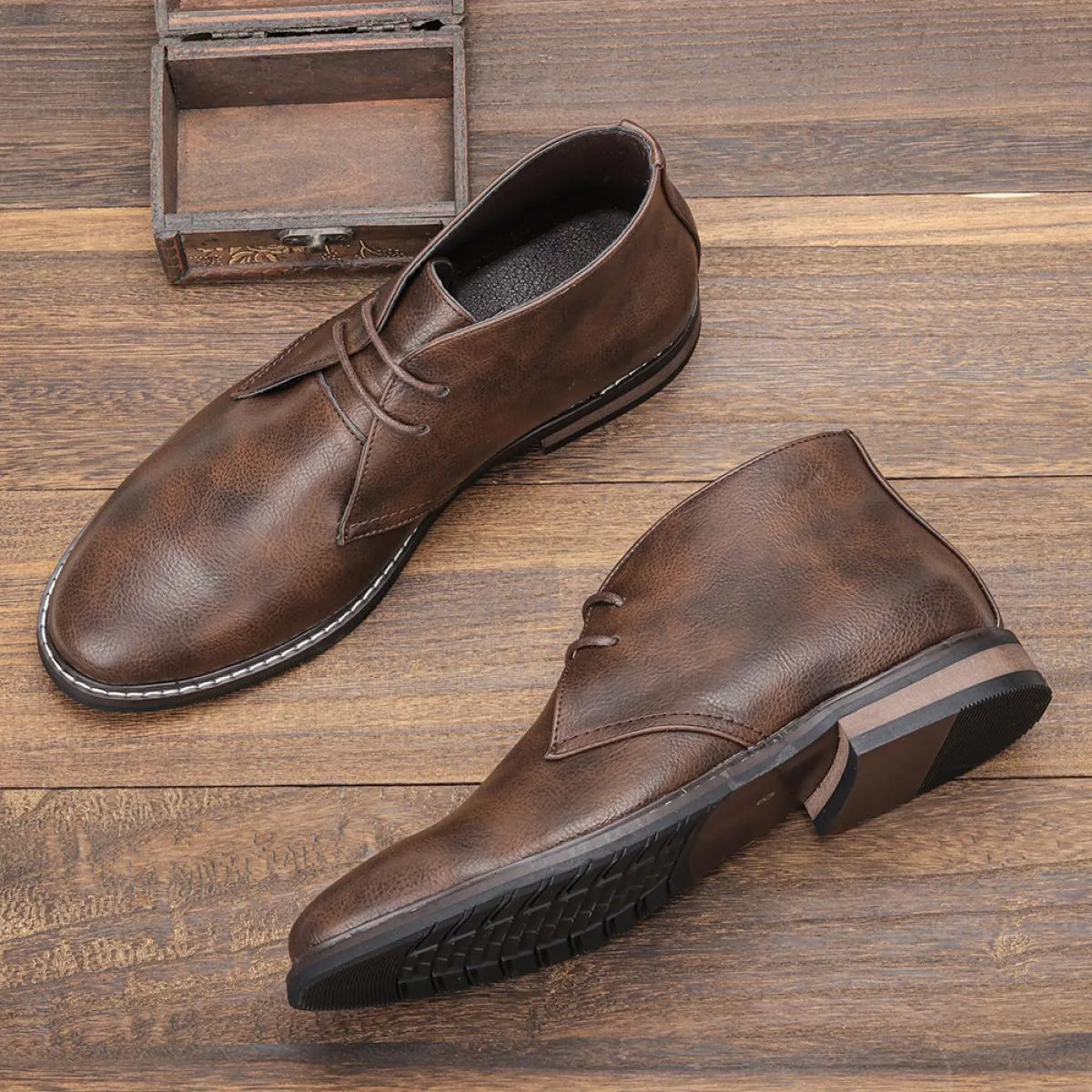 Stivali Chukka / Turf in pelle retrò classici da uomo Stivaletti alla moda da uomo Stivaletti corti con lacci da uomo Scarpe alt