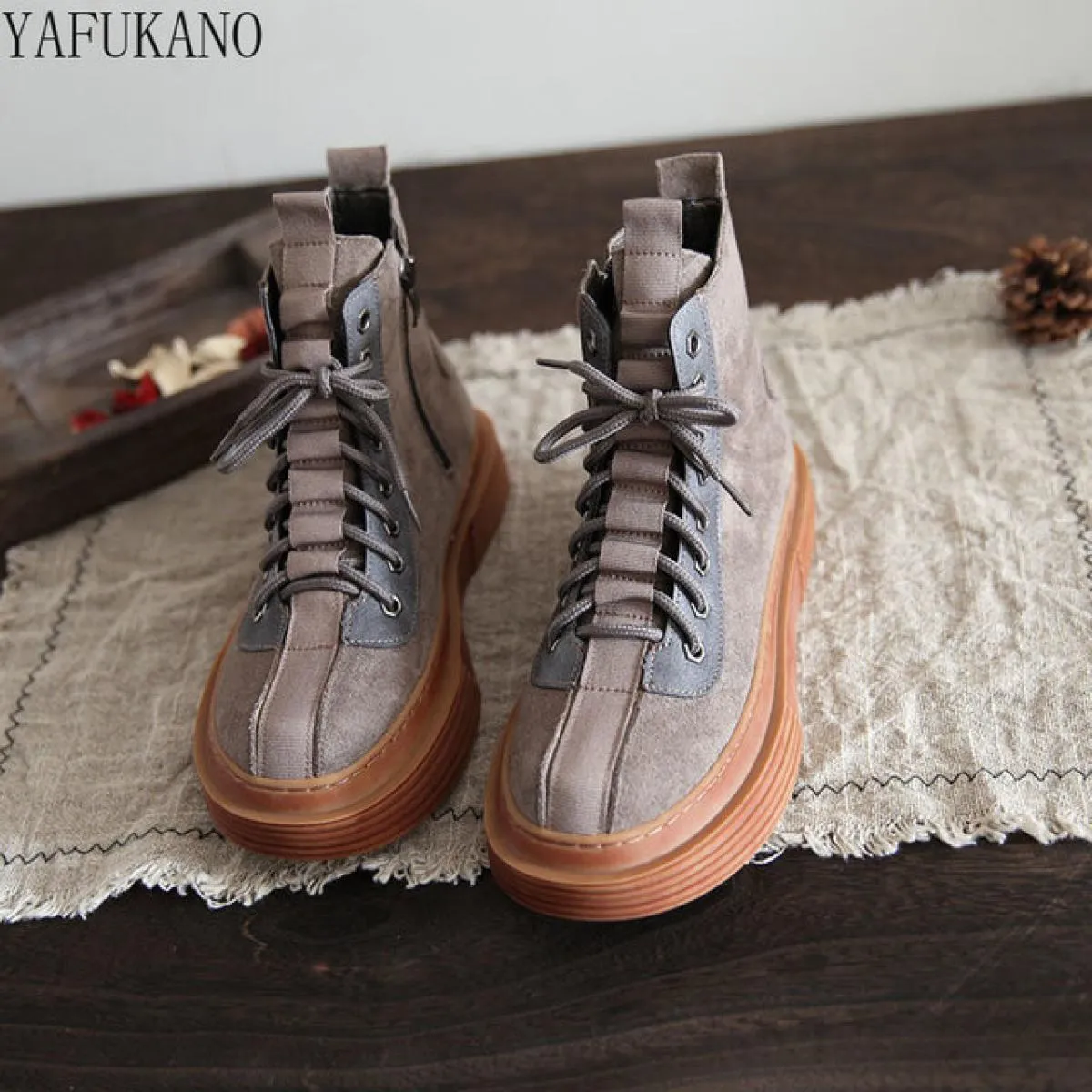 Stivali da donna Europa America con suola spessa Mori Stivaletti casual retrò letterari Stivaletti da donna con lacci in pelle s