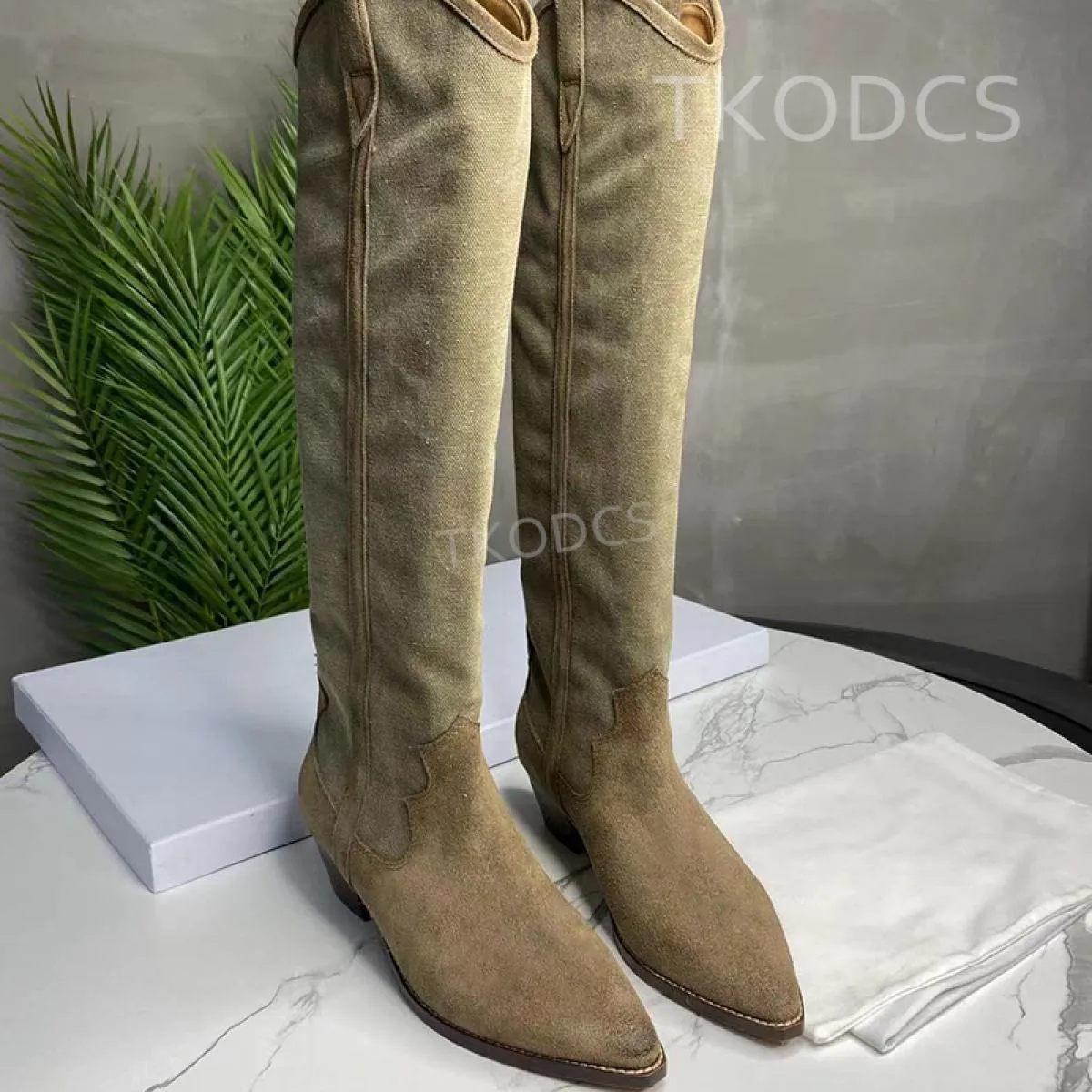 Stivali lunghi da donna in vera pelle scamosciata di mucca Stivaletti alti al ginocchio con mezza slip on Stivaletti a punta Tac