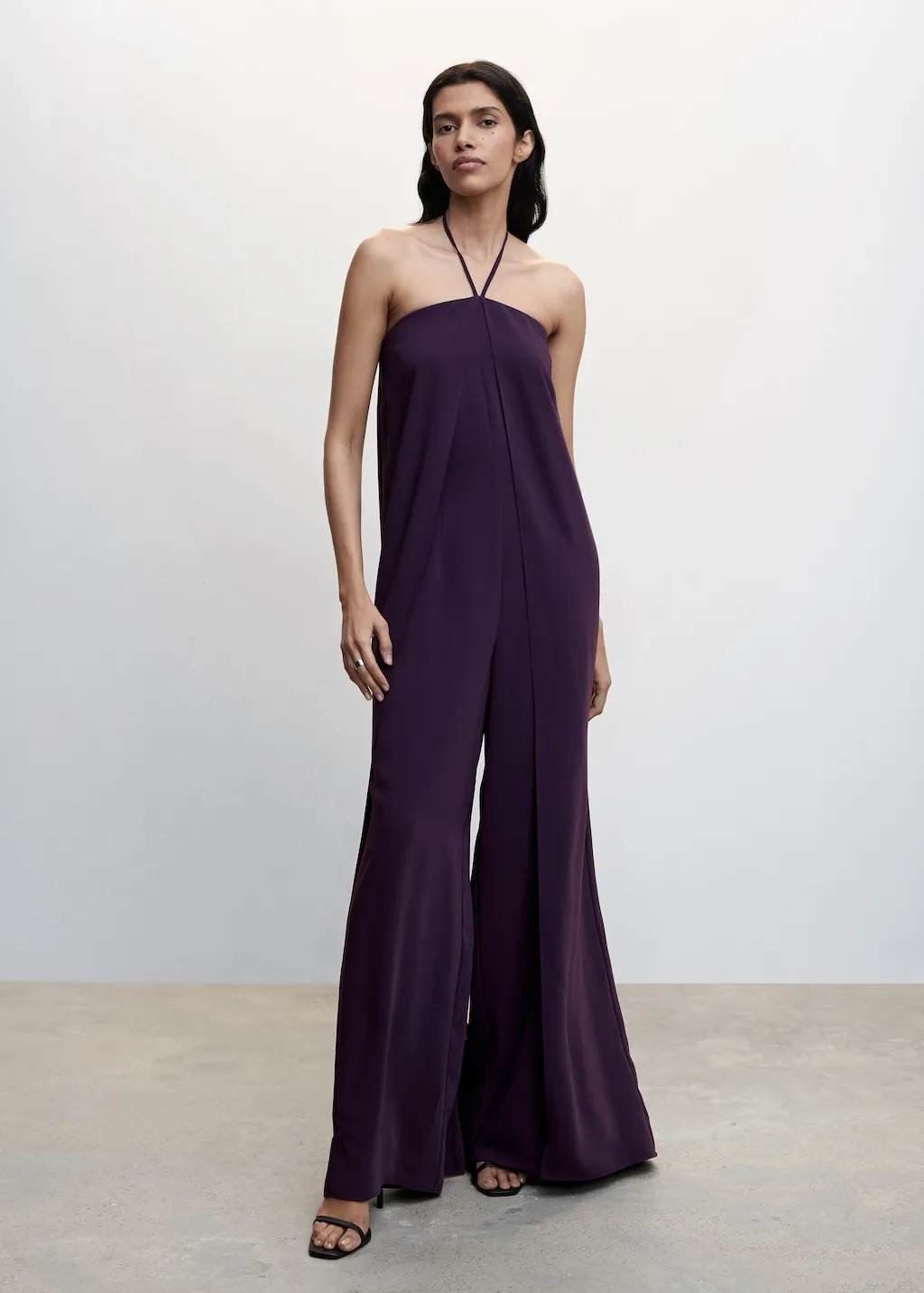 Vestito a tuta halter schiena scoperta