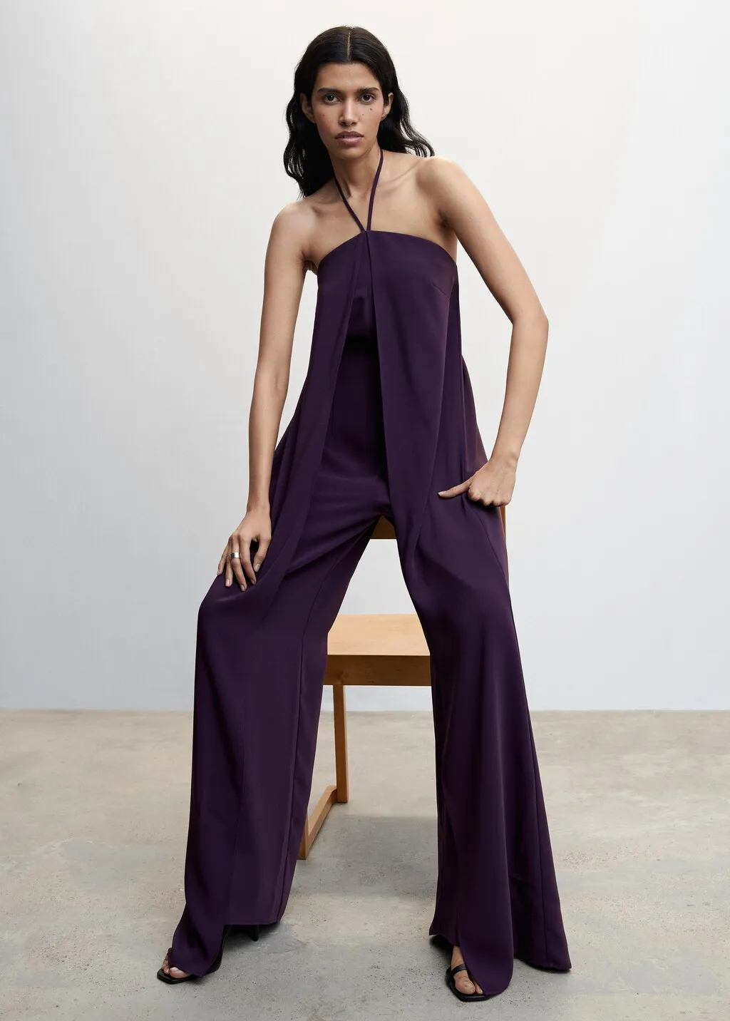 Vestito a tuta halter schiena scoperta