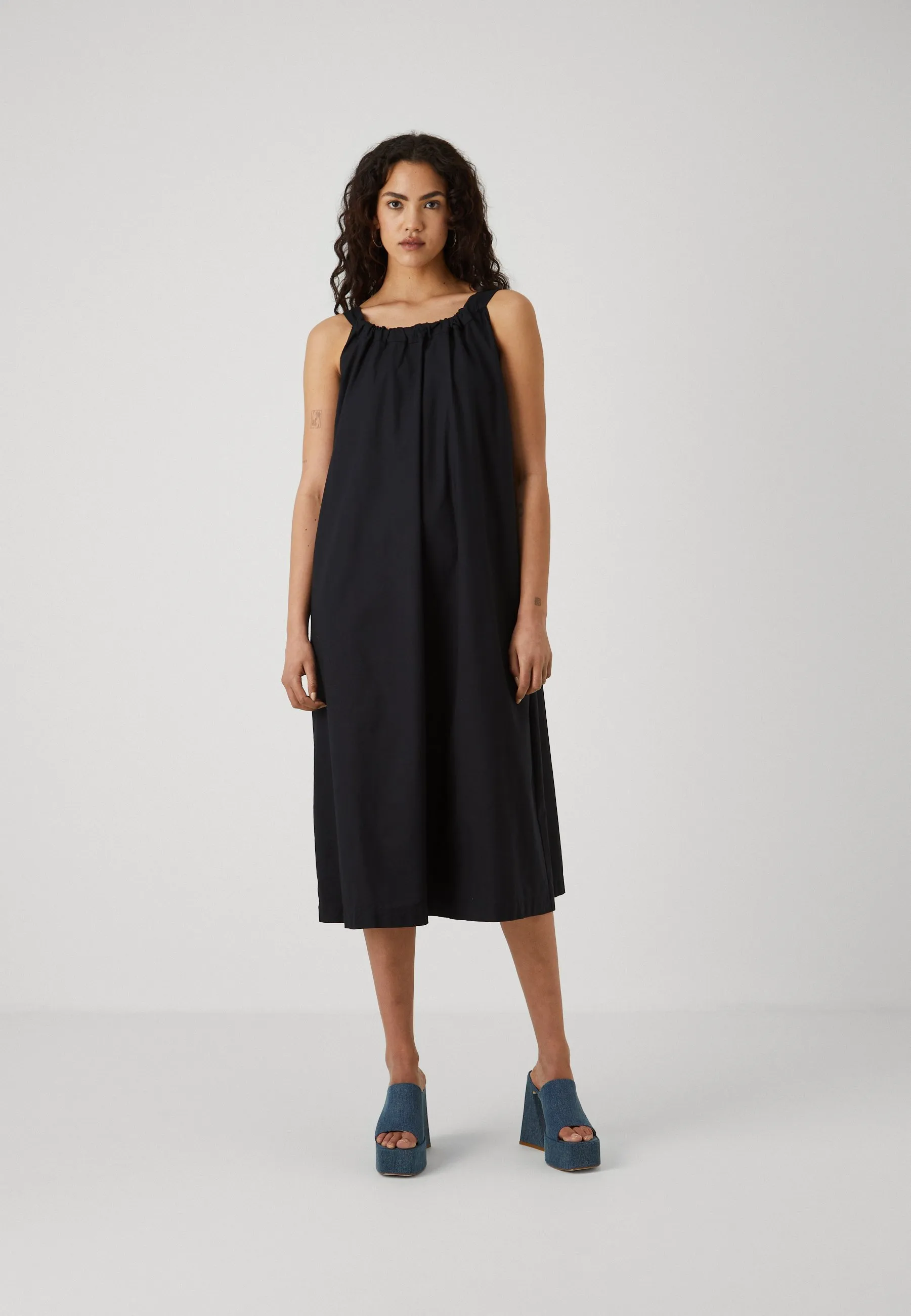 VMGILI DETAILED SINGLET DRESS  - Vestito estivo